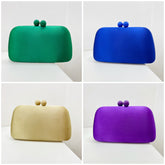 Clutch in raso lucido