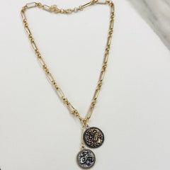 Collana due medaglie