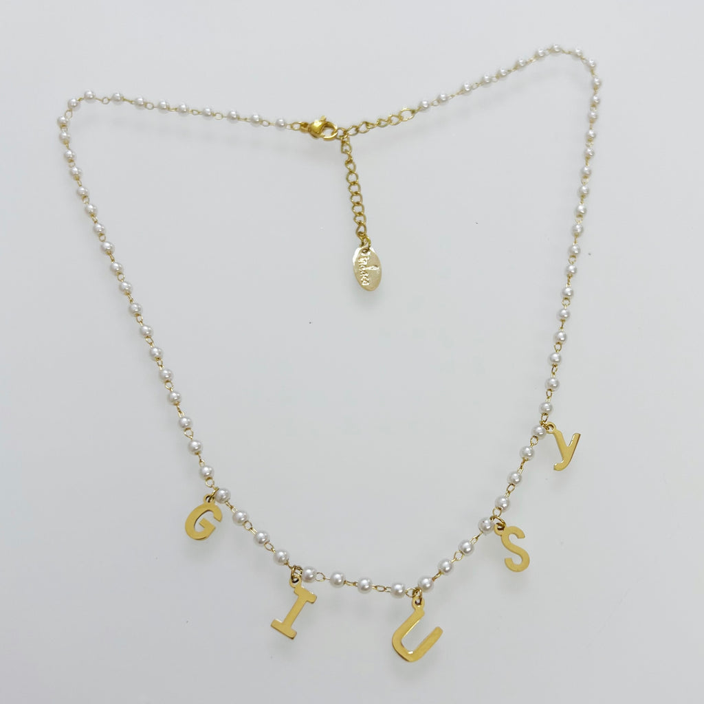 Collana perline nome intero